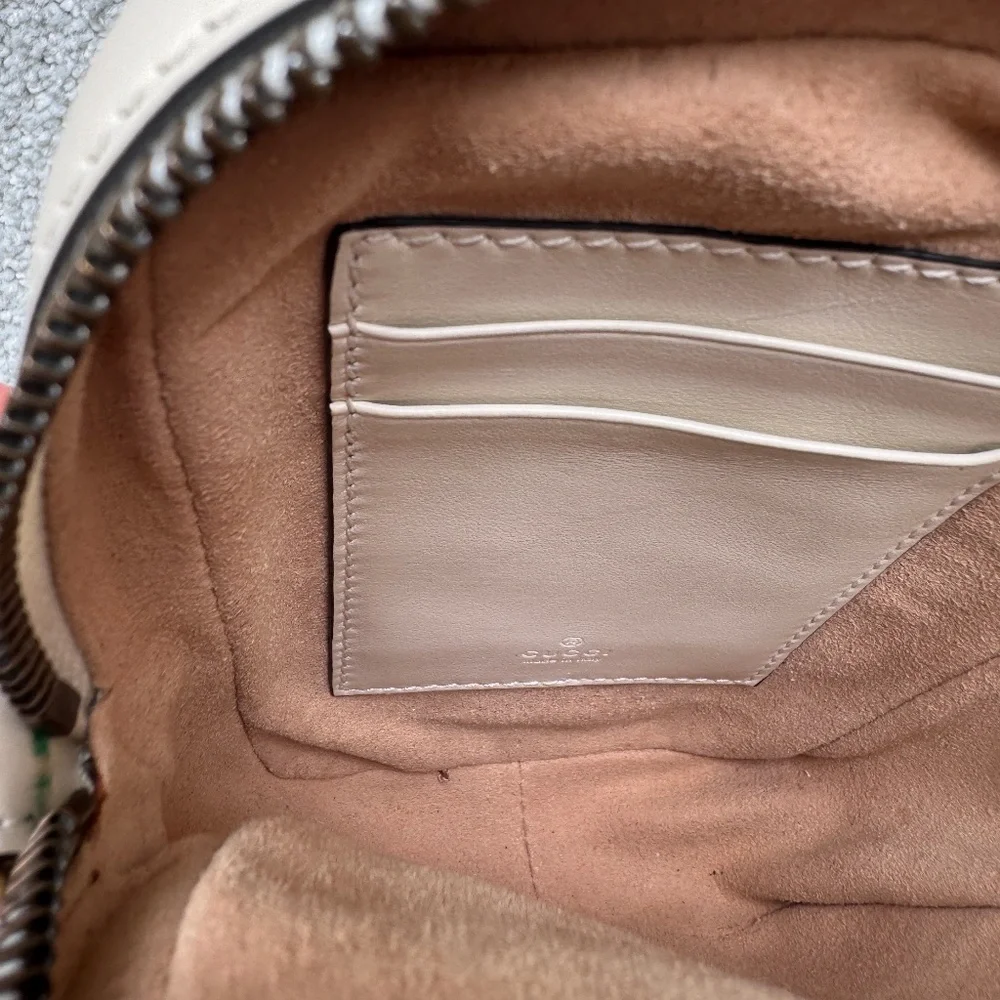 Gucci GG Marmont Vertical Phone Crossbody Bag Matelassé Leather Mini - Picture 7 of 15